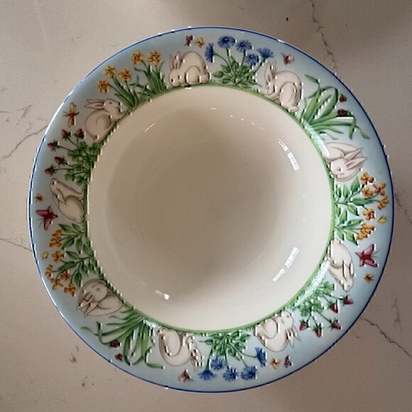 Tiffany & Co. 3 Piece Baby Set "Tiffany Meadows" with Bunny Rabbit - Picture 5 of 11